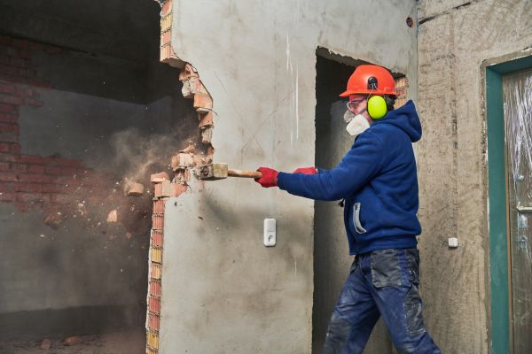 Concrete Wall Demolition in Bremerton